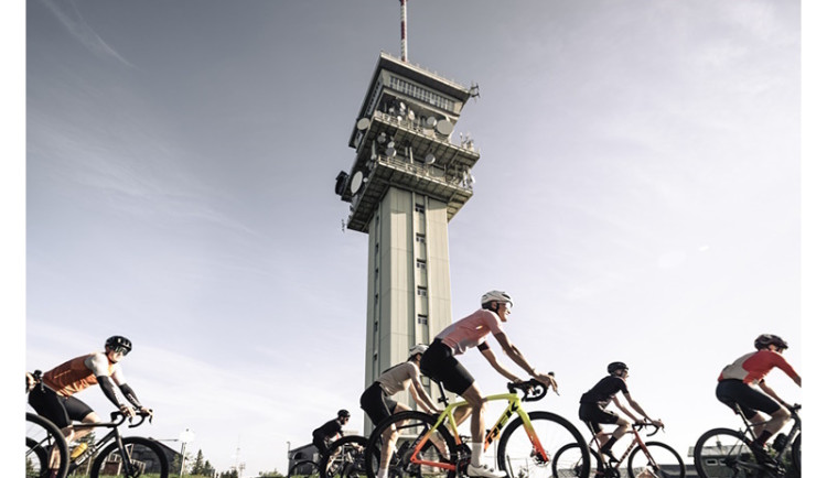 Klínovec jako cíl pro stovky cyklistů. Seriál Road Classics pokračuje v Krušných horách