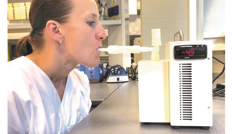 Rakovina plic je vyléčitelná, když je odhalena včas. K tomu má pomoct nová metoda