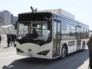 Dopravce intenzívně testuje automatizované elektrobusy pro Ósaku a její okolí