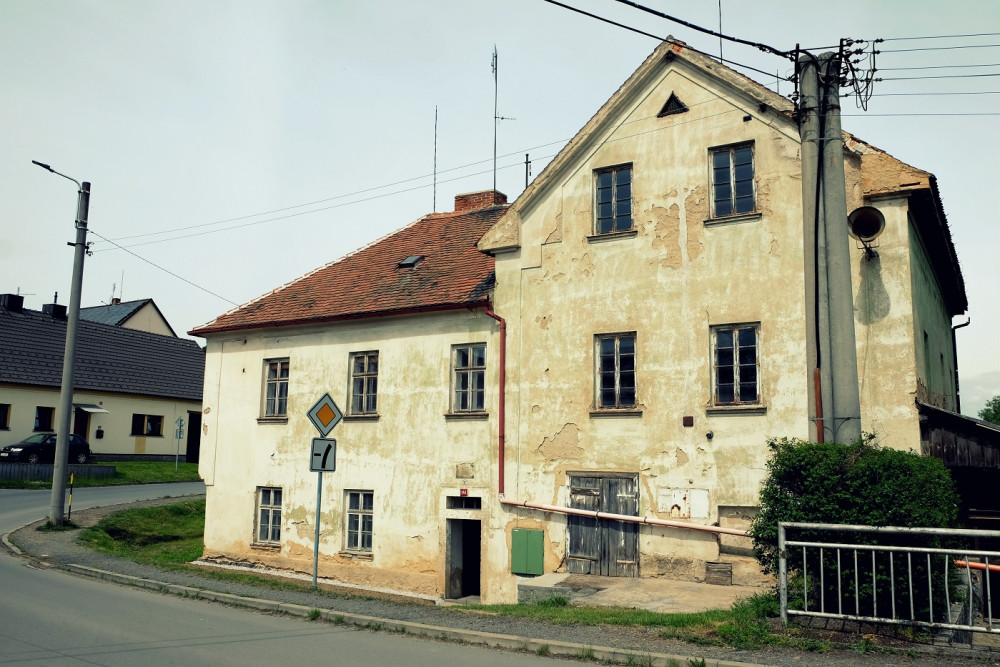 Temná úniková hra oživila desítky let chátrající a opuštěný Kalinův mlýn. Jeho noví majitelé ho teď opravují