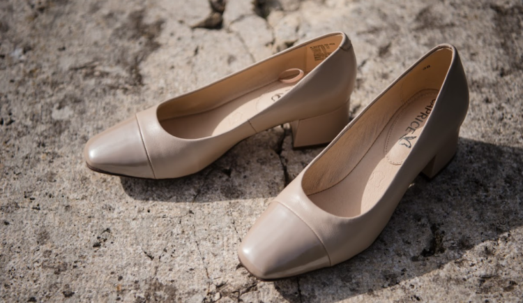 Pohodlné a stylové. Lodičky na nízkém podpatku, které musíte mít