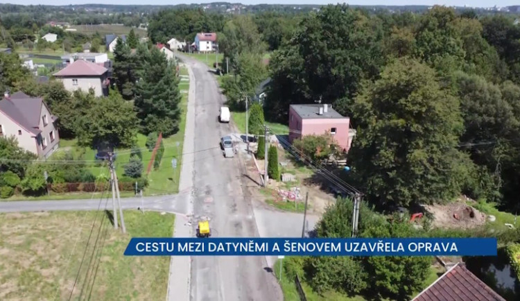 Cestu mezi Horními Datyněmi a Šenovem uzavřela rekonstrukce silnice