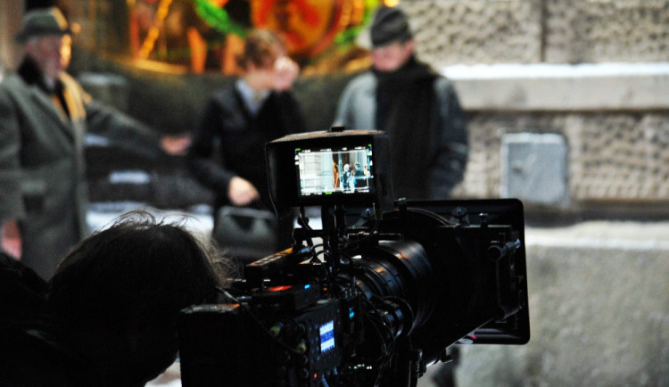 Návrat filmařů do Liberce. Režisér Bohdan Karásek chystá natáčení Mistryně