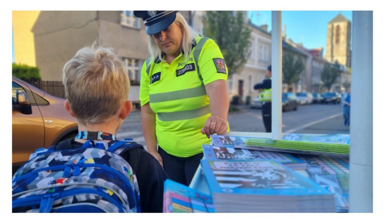 Prázdniny končí, škola začíná. Řidiči pozor v ranních i odpoledních hodinách. Rodiče nepodceňte přípravu