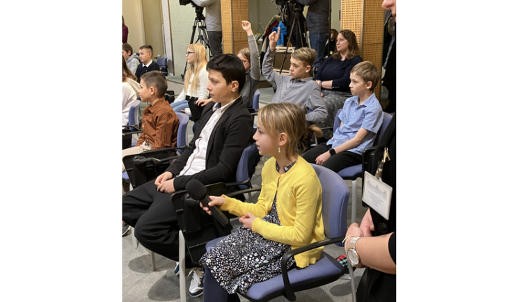 Mladé hlasy 2024: České děti škola baví, ale chtějí změny