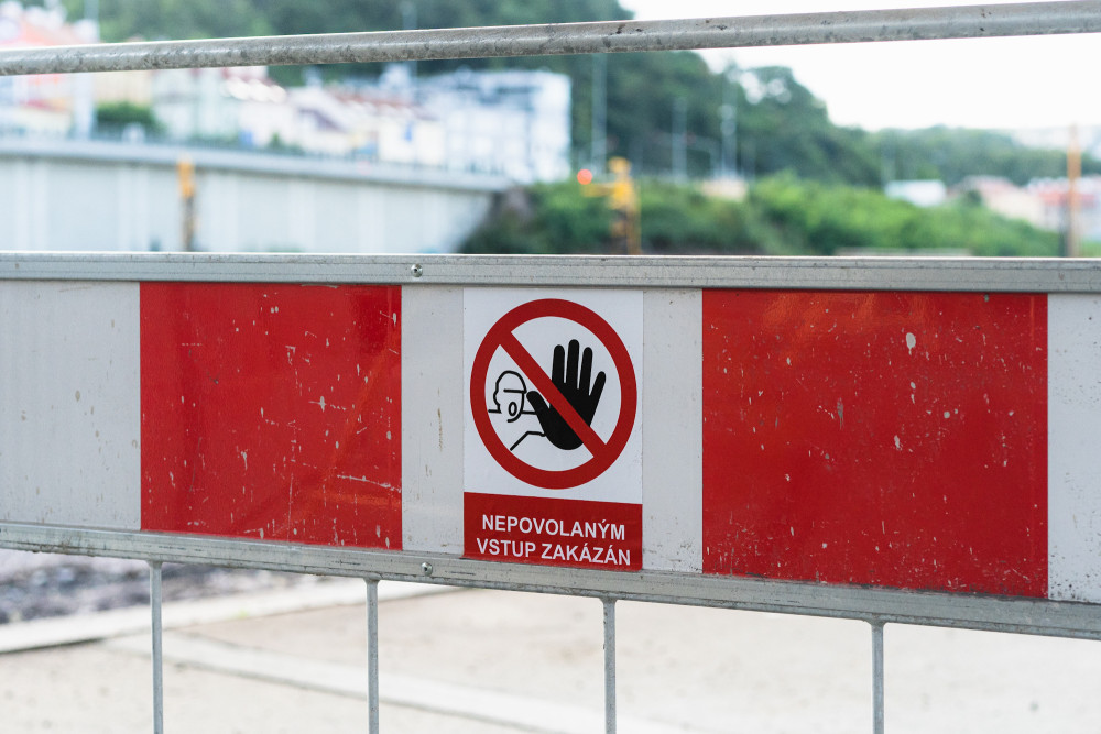 Další hradecké ulice se dočkají oprav, stavbaří naberou směr Pouchov