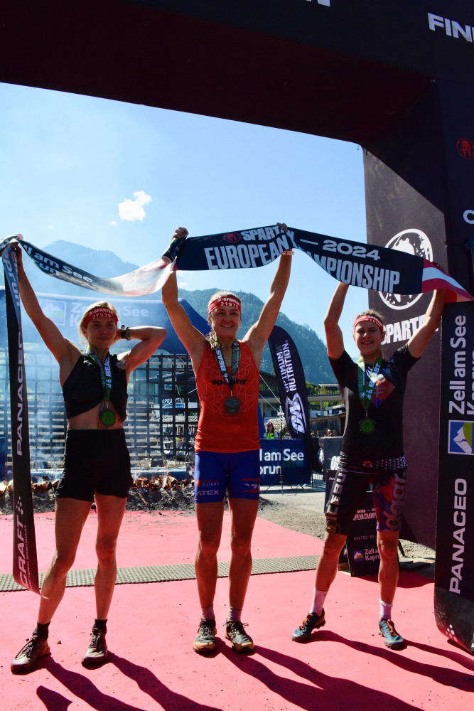 Liberecká závodnice Zuzana Kocumová se ve 45 letech stala mistryní Evropy v závodech Spartan