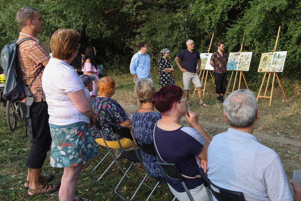 Příběhy z plzeňské městské části Doubravka ožily v komiksu. Čtyřka na nich spolupracovala se studenty ZČU