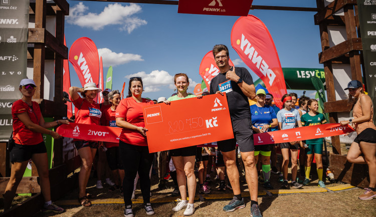Dobročinné PENNY běhy přinesly přes 800 tisíc korun. Výtěžek putuje na pomoc seniorům.