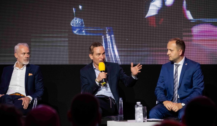 Bezpečnost v kybernetickém světě, nad kterou se musí přemýšlet