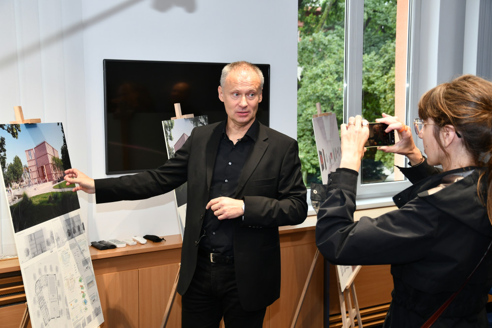 Jiho esk Kraj P edstavil Novou Podobu Al ovy Jiho esk Galerie St t 