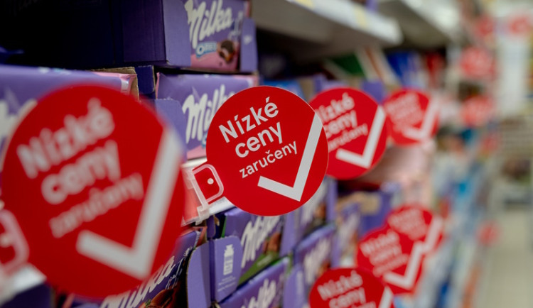 Tesco nově garantuje nízké ceny u více než stovky značkových produktů