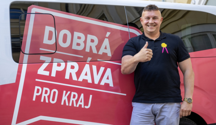 Živě: Debata v hasičárně Dobrá zpráva pro kraj