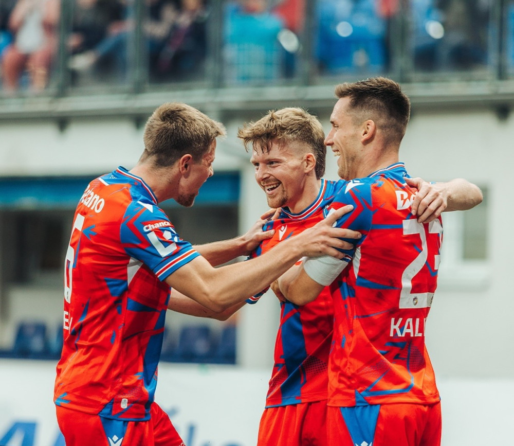 Fotbalisté Plzně porazili Olomouc a na lídra ligy Spartu ztrácejí dva body