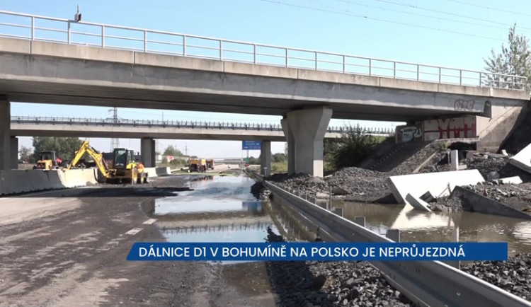 Dálnice D1 v Bohumíně u polských hranic je kvůli následkům povodní stále uzavřena