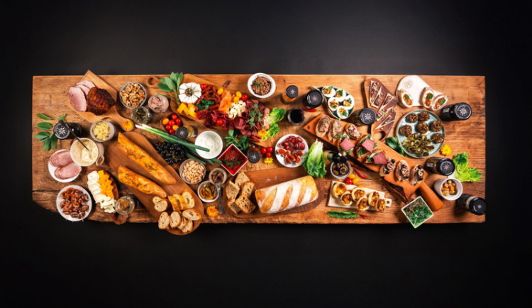 Brněnský výrobce delikates Chuť Moravy představuje novou řadu produktů RYNK, která inspiruje k objevování nových chutí a kreativitě při jejich používání.