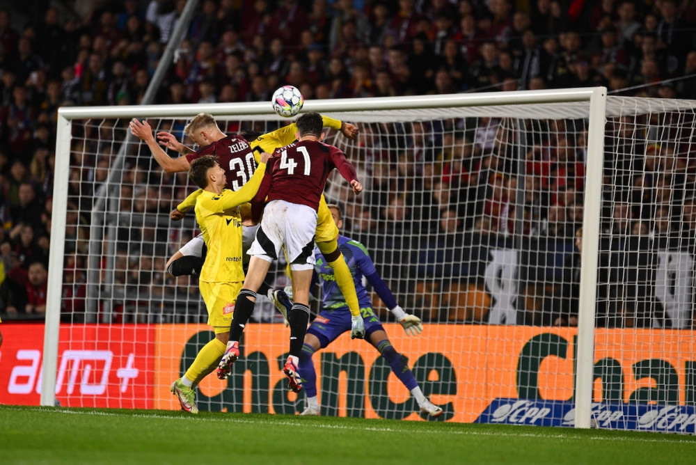 Fotbalisté Sparty nečekaně prohráli doma s Olomoucí.