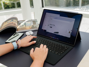 Galaxy S24 FE a řada Galaxy Tab S10 přináší zářivé barvy, špičkový výkon a Galaxy AI