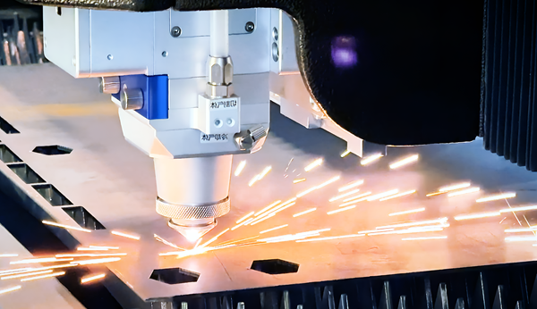 Revoluční systémy agilní výroby k vidění na Mezinárodním strojírenském veletrhu v Brně