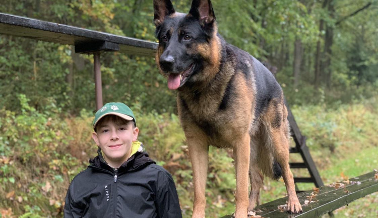 (NE)OBYČEJNÍ: Vůbec jsem tomu nemohl uvěřit. Jako nejmladší v historii Tomáš se psem Corrim získal Liberecký pohár