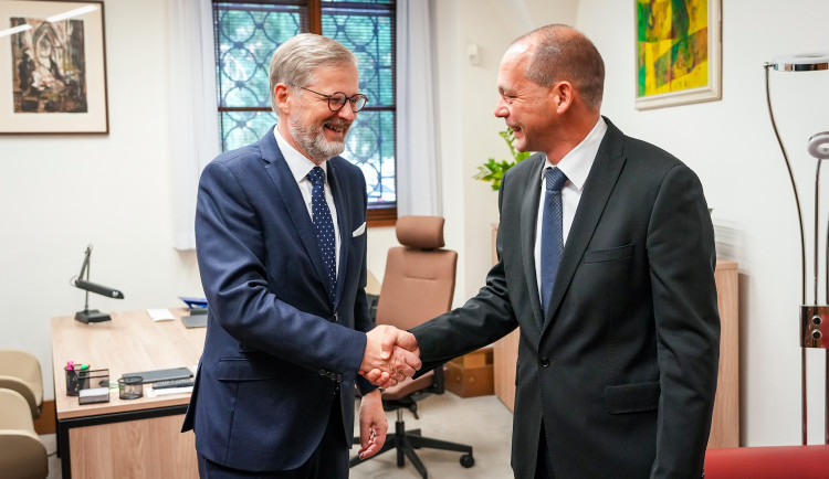 Petr Kulhánek zůstává hejtmanem i ministrem