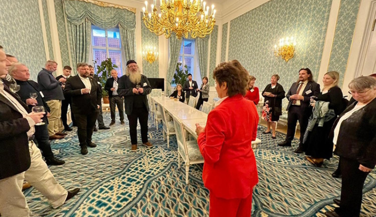 Poslankyně Nina Nováková (KDU-ČSL) se věnuje budoucnosti zájmových chovů v ČR