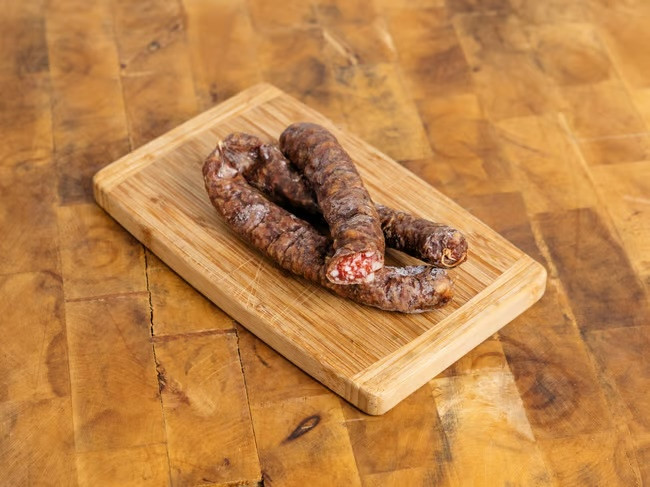 Zakoupené klobásy by lidé měli vrátit.