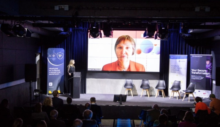 Smart Business Festival CZ 2024 shrnul na jednom místě novinky z patnácti sítí a projektů