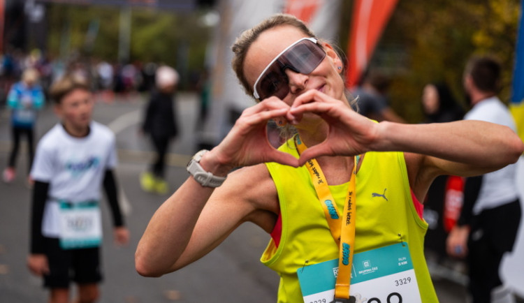 ČEZ RunTour je v cíli, nádhernou tečku za sezonou udělal vyprodaný závod u Brněnské přehrady