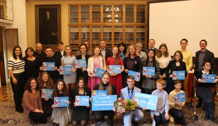 Anketa Dítě Česka zná své vítěze: Čtrnáctiletá Nela z Ústecka a šestnáctiletý Václav z Bruntálska