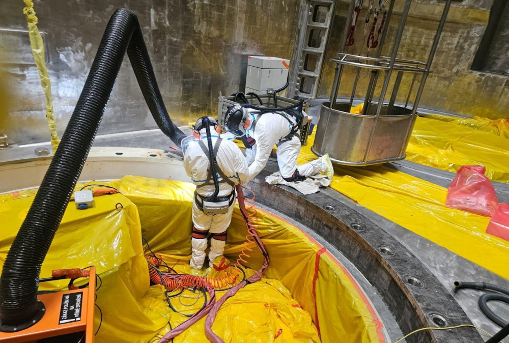 V Temelíně poprvé čistili důležité technologie pomocí laseru, metoda se osvědčila