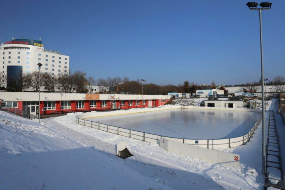 Bruslařská sezona je za dveřmi. Podívejte se, která brněnská kluziště můžete letos navštívit