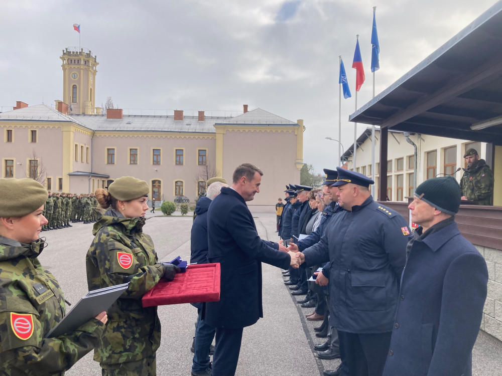 Liberečtí chemici mají nový znak, představili ho u příležitosti Dne veteránů a předávání ocenění a medailí