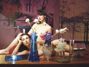 Výstava aktů v olomouckém hotelu ukazuje krásu těla v jedinečném prostředí. Fotilo se i na střeše