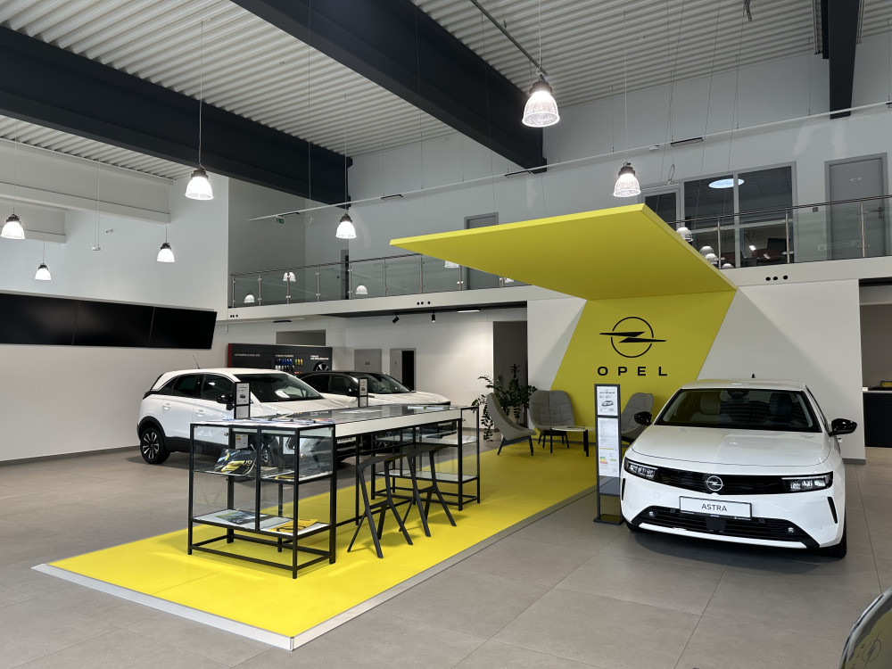 HS Auto otevřelo jedinou prodejnu Opel v Jihočeském kraji. Nabízí nejnovější modely všech kategorií, moderní design a přívětivý přístup