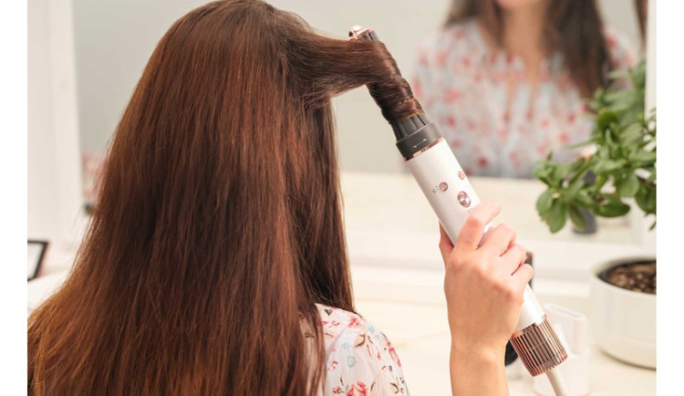 Nový kulmofén Sencor Artemiss je rychlý a šetrný a vždy vytvoří perfektní účes