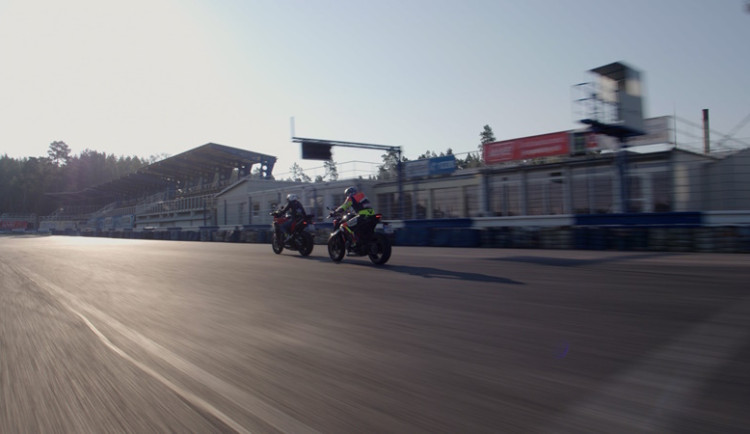 Český projekt „Učme se přežít“ se může stát metodou výuky motorkářů v Evropě