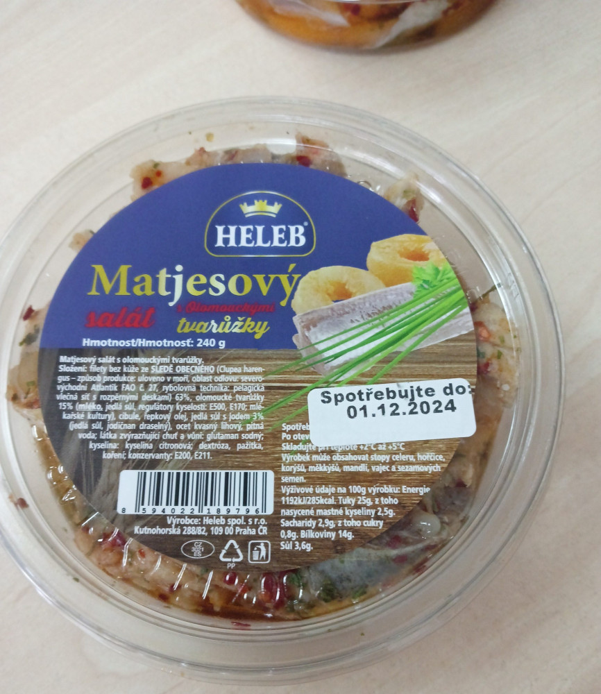 Koupené saláty by měli lidé vrátit.