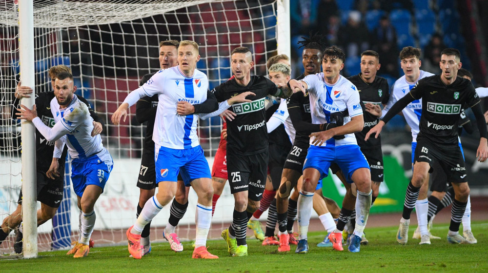 Fotbalisté Ostravy otočili derby s Karvinou, desátým gólem rozhodl Ewerton.