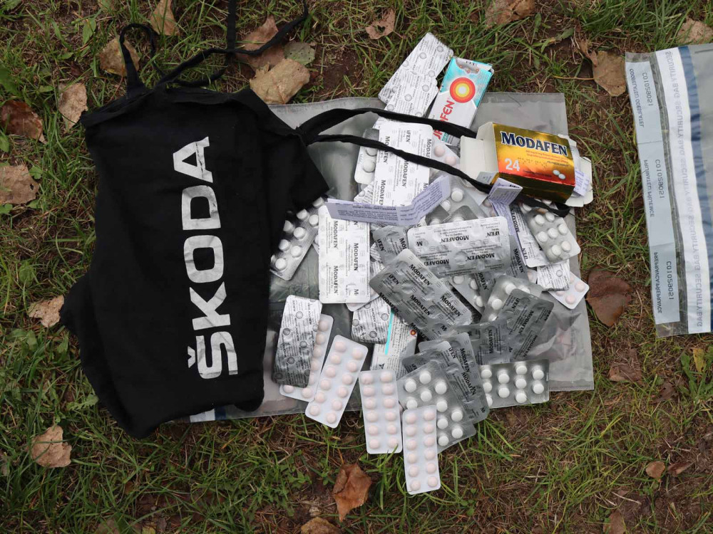 VIDEO: Kriminalisté na Brněnsku odhalili dvě varny pervitinu. Léky k výrobě drogy pocházely ze zahraničí