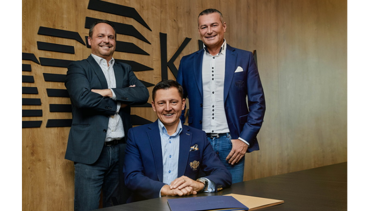 Developer KLM real estate prodal část portfolia retail parků společnosti Patria