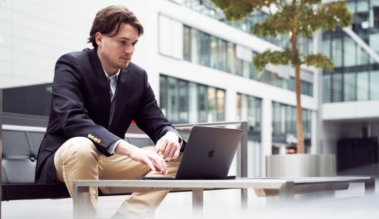 Český fond Look AI Ventures investuje do společnosti Secjur: Transformace v automatizaci compliance pomocí AI