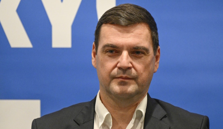 Živě: První kongres politické strany Motoristé sobě