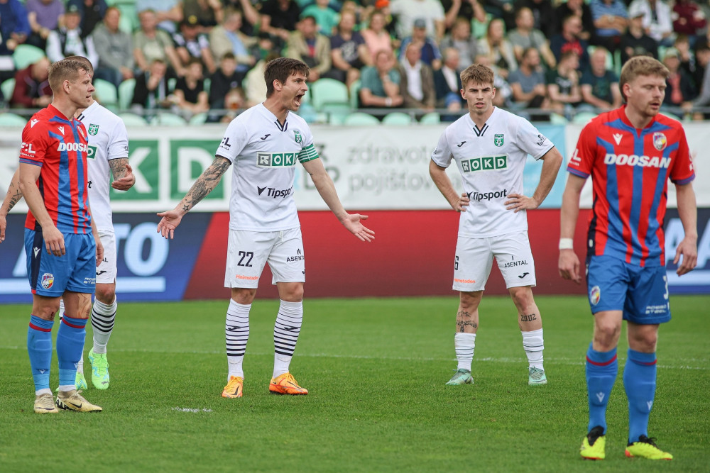 Fotbalisté Plzně po obratu vyhráli v Karviné 2:1, oba góly Viktorie dal Šulc
