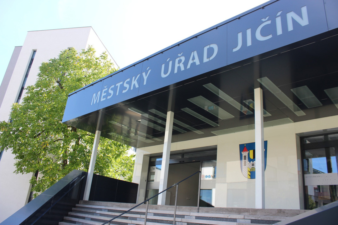 Jičín zavádí "Virtuální lístek" pro efektivnější objednávání na úřadě