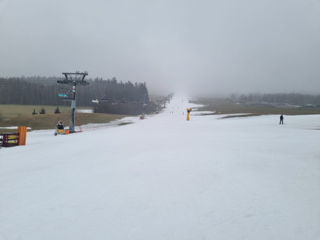 Areál na Javorníku letos bez lanovky i zasněžování. Od příštího roku se má proměnit v celoroční centrum