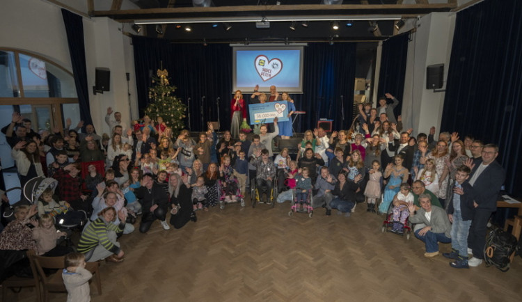 Sbírka Srdce dětem v Lidlu získala pro nemocné děti nádherných 38,000.000 Kč