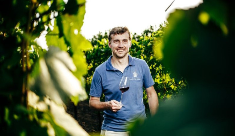 Vinařství Veverka se symbolickým logem větrného mlýna slaví již 32 let na trhu