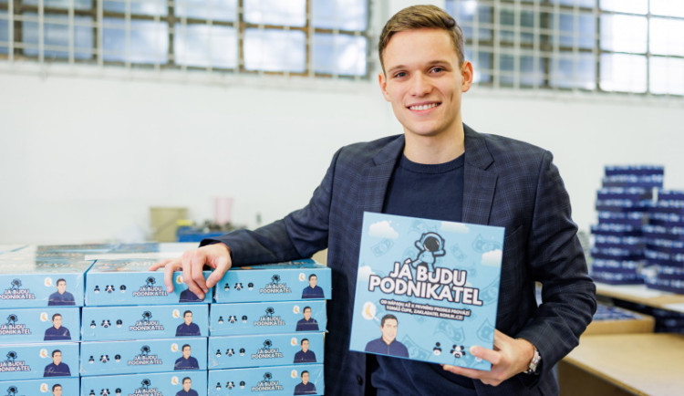 Student Daniel Izák učí děti podnikat deskovou hrou