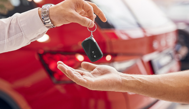 Výkup vozidel: Jak získat rychle peníze a mít auto stále k dispozici